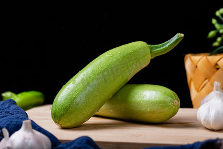 营养蔬菜西葫芦小瓜食材摄影图配图