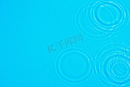 水波纹蓝色水纹白天水波纹室外水波纹摄影图配图