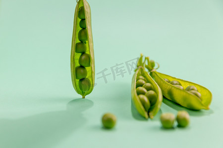 豌豆白天食材家里蔬菜摄影图配图