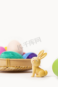 复活节节日兔子彩蛋白色素材静物摄影图配图