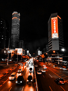 城市摄影照片_深圳晚上交通室外车辆摄影图配图