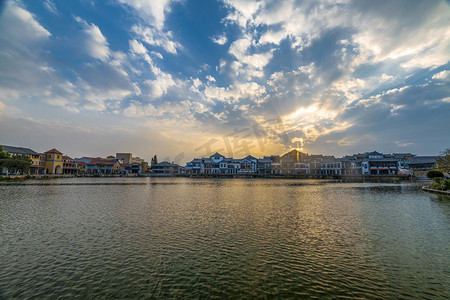 小桂湖日落夕阳天空室外旅游摄影图配图