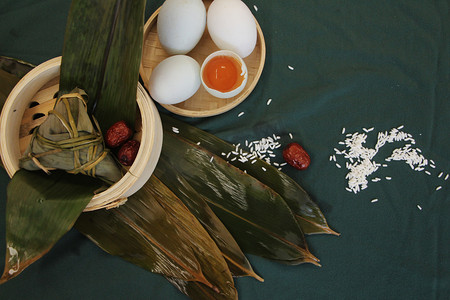 传统美食粽子摄影照片_端午节粽子摆拍