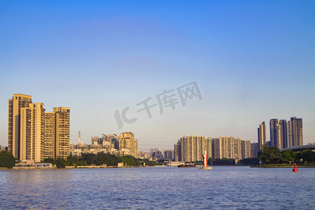 高清大图摄影照片_广州城市风光江边摄影高清大图