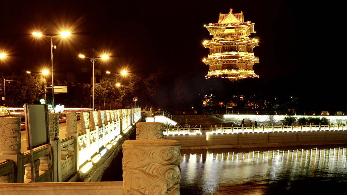 夏日古城城市运河夜景高清摄影大图 千库网