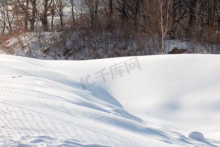 北方冬季冬天雾凇雪景雪地滑雪树挂