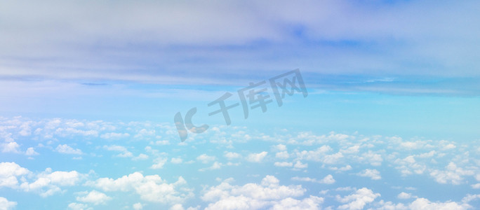 云朵云彩摄影照片_天空中的云彩