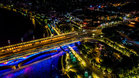 航拍城市车流夜景桥梁交通夜色风景