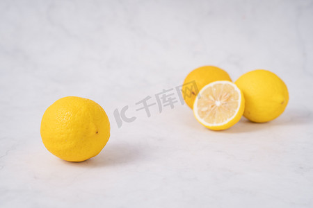 水果柠檬美食食品新鲜摄影图配图