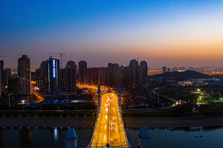 武汉城市建筑夕阳建筑群古田桥航拍摄影图配图