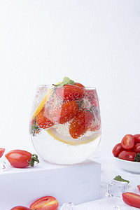 圣女果小番茄夏季白天水果饮料室内摆拍摄影图配图