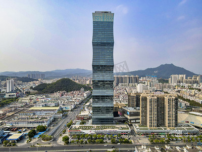 东莞城市摄影照片_广东东莞长安之星建筑高楼摄影图配图