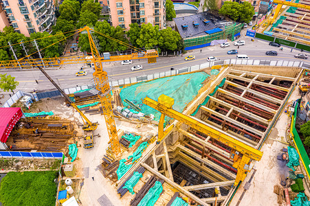 建筑工地摄影照片_武汉城市建筑白天建筑建筑工地航拍摄影图配图