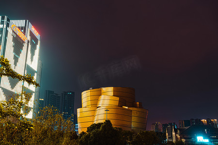 武汉城市建筑夜晚建筑万达电影乐园仰拍摄影图配图
