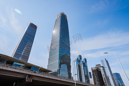 新型产业摄影照片_北京市中心白天国贸CBD建筑群户外写字楼地标打卡摄影图配图