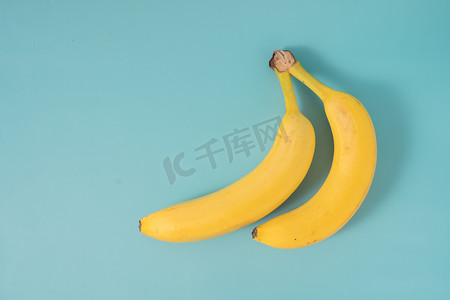 鲜果摄影照片_新鲜水果香蕉食品健康摄影图配图