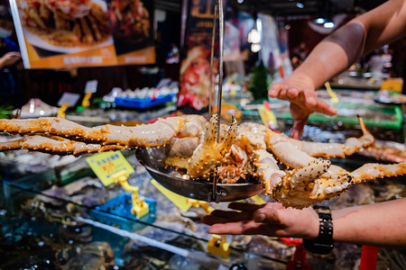 海鲜食品海产美食帝王蟹摄影图配图