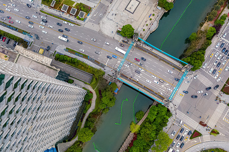 武汉城市建筑白天建筑汉街的放鹰桥俯拍航拍摄影图配图