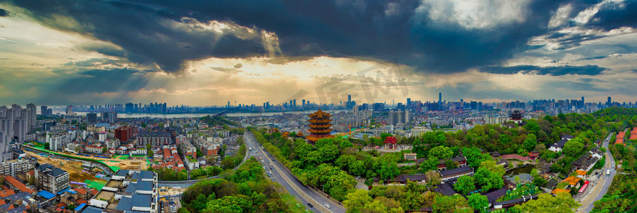 地标摄影照片_武汉城市建筑晴天建筑黄鹤楼全景航拍摄影图配图