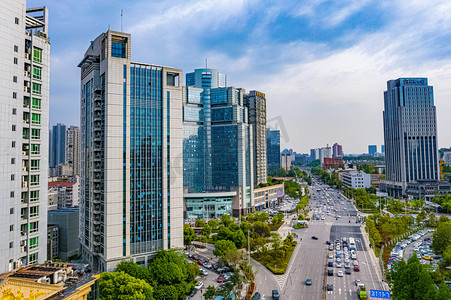 武汉城市建筑晴天高楼螃蟹岬航拍摄影图配图
