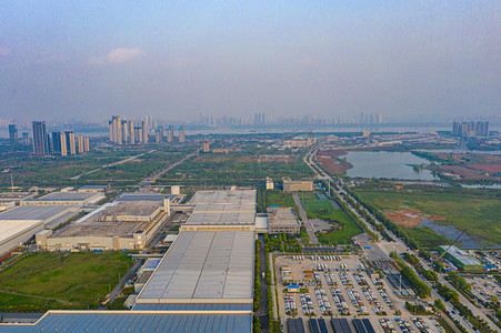 武汉城市建筑晴天建筑本田公司航拍摄影图配图