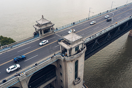 武汉城市建筑阴天建筑长江大桥俯拍航拍摄影图配图