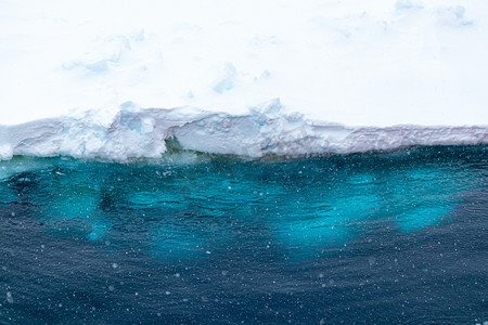 冰极昼海海破冰摄影图配图