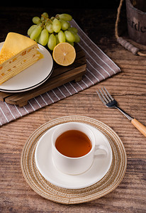 下午茶糕点摄影照片_下午茶点心红茶水果糕点摄影图配图