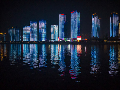 长沙湘江摄影照片_湖南长沙湘江CBD夜景摄影图配图