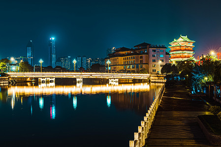 南昌城市建筑夜晚城市建筑滕王阁慢门摄影图配图