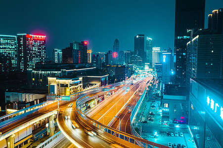夜景车流摄影照片_武汉城市交通夜晚交通立交桥夜景航拍摄影图配图