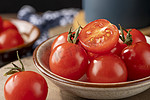 美食蔬菜小番茄特写平视摄影图配图