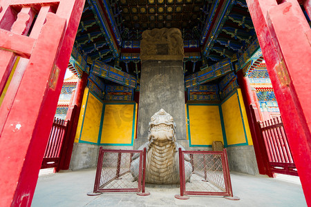 北京地标白天帝王庙户外石头乌龟户外景点空镜摄影图配图