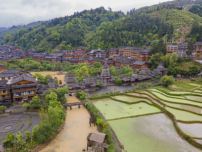 东南摄影照片_城市清晨肇兴侗寨风光景区航拍摄影图配图