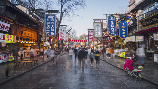 城市旅游宣传摄影照片_西安回民街小吃一条街人山人海人流