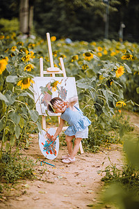 儿童白天夏天可爱小女孩公园画画摄影图配图