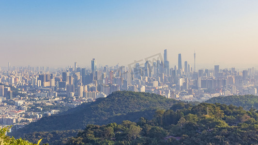 街拍摄影照片_城市下午白云山白云区街拍摄影图配图