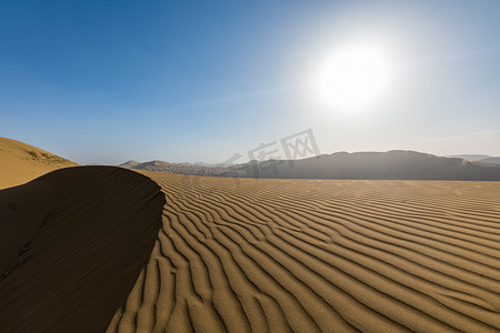 对比图摄影照片_内蒙古旅游下午沙漠室外摄影摄影图配图