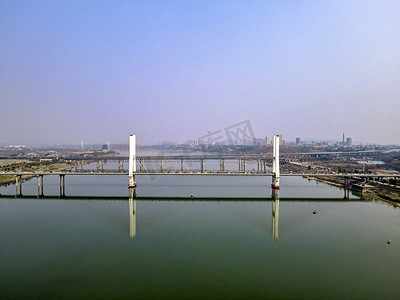 湘江摄影照片_湖南湘潭湘江跨河大桥摄影图配图