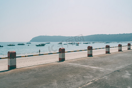 大海海岛海岸风景夏天摄影图配图