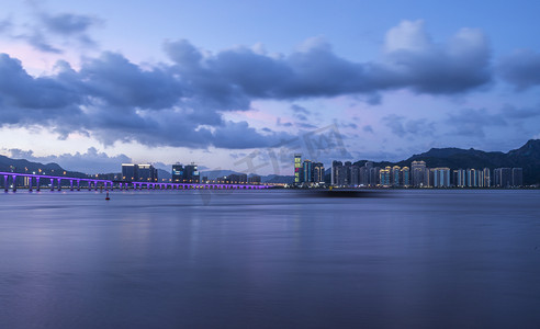 城市夜景夜晚建筑城市无摄影图配图