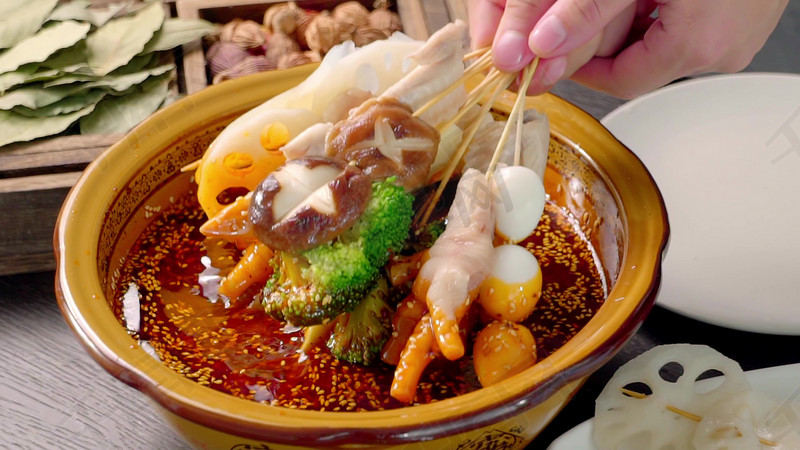 重庆棒棒鸡美食烹饪过程餐饮美食
