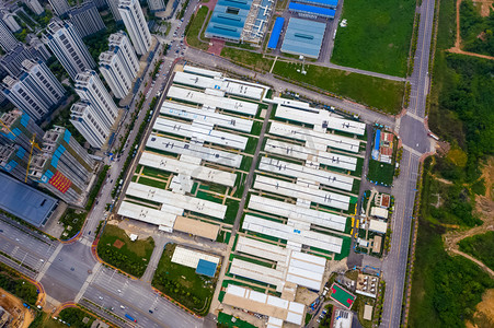 武汉城市建筑地标白天建筑雷神山医院航拍摄影图配图