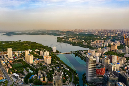 水果湖摄影照片_武汉城市建筑群晴天建筑群水果湖航拍摄影图配图