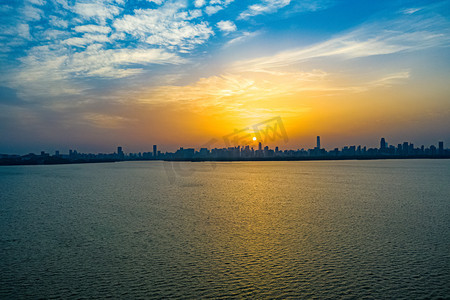 武汉城市风光日落风光东湖航拍摄影图配图