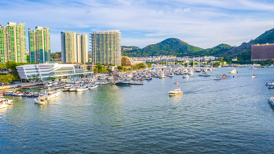 黄土风情摄影照片_三亚夏天港口海岛风情旅游摄影图配图