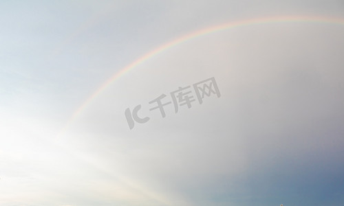 天气雨后彩虹天空风景摄影图配图