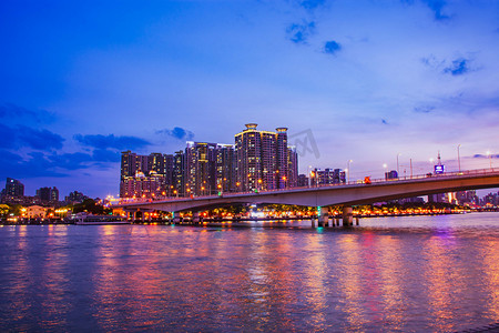 新车打卡摄影照片_广州珠江江湾大桥高架桥建筑摄影图配图
