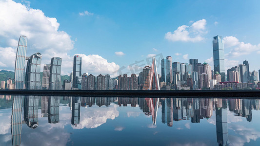 重庆城市天空之镜渝中区蓝天白云