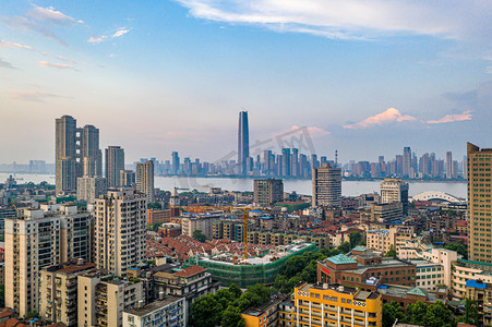 蓝天航拍摄影照片_武汉城市建筑群晴天建筑群汉口俯拍航拍摄影图配图